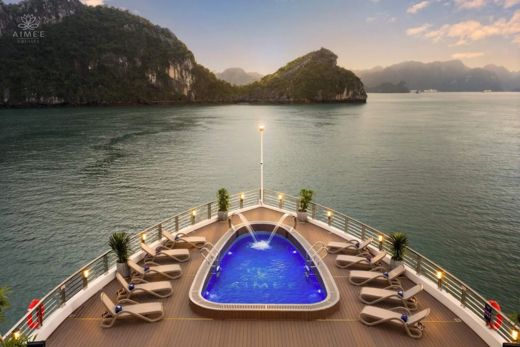Aime’e Cruises – Hồ bơi