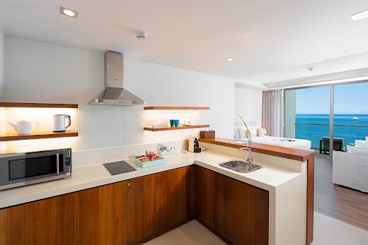 Alacarte Danang Beach ( A La Carte) – Light Plus - One-Bedroom Studio Ocean view with balcony
