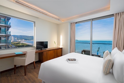 Alacarte Danang Beach ( A La Carte) – Phòng Suite