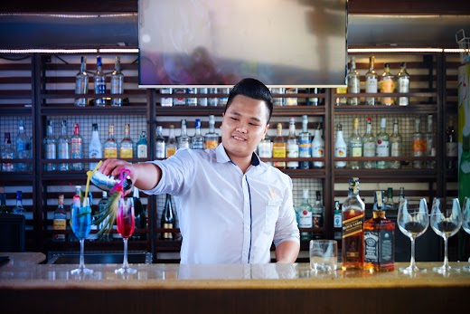 Alisa Premier Cruise – Đồ uống & quầy bar