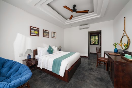 Aravinda Resort Ninh Bình – Lotus Lake Classic