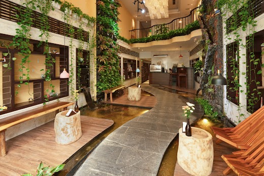 Brilliant Hotel And Spa – /5