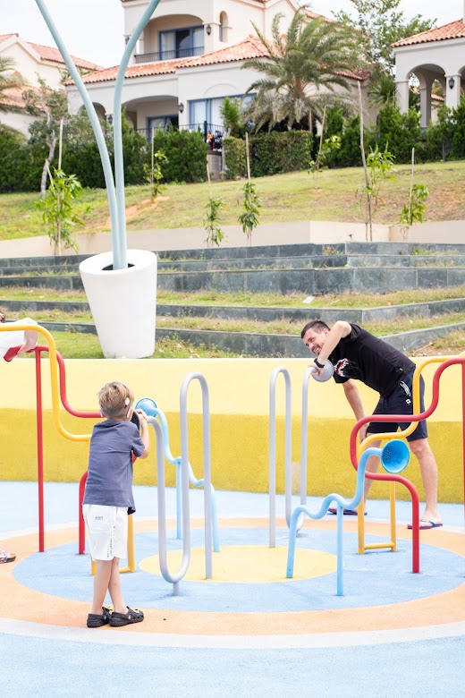 Centara Mirage Resort Mũi Né – Hola playground