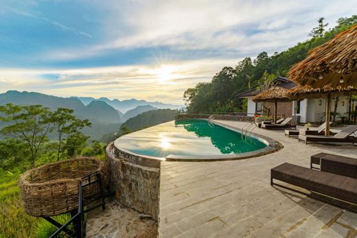 Central Hills Pù Luông Resort – Hồ bơi