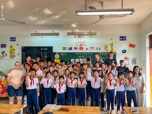 Dhawa Hồ Tràm – English is Fun