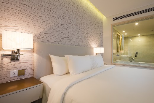 Diamond Bay Resort & Spa – Phòng Deluxe