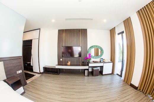 Diamond Hotel Van Don – Hạng Phòng Premium - 60m2