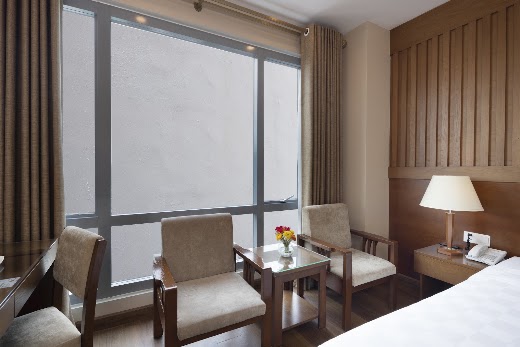 Eden Hotel – Phòng Deluxe