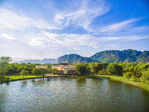 Emeralda Resort Ninh Bình – Tổng quan