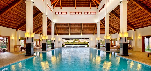 Emeralda Resort Ninh Bình – Hồ bơi nước ấm