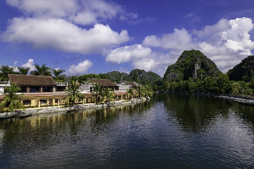 Emeralda Resort Tam Coc – Flycam