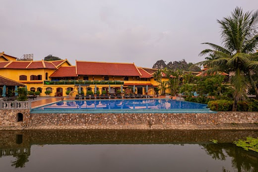 Emeralda Resort Tam Coc – 