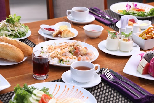 Emm Hotel Huế – GUEST EXPERIENCE