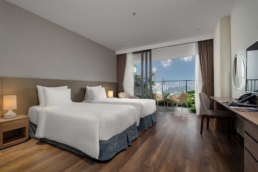Flamingo Cat Bà – Premier Ocean View