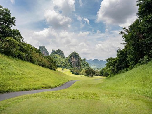 Grand Plaza Hanoi Hotel – Tổng quan