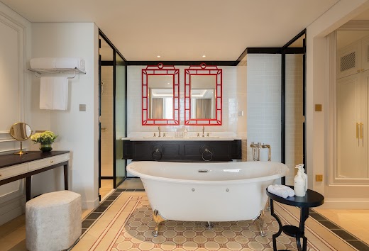 Grand Royal Riverside Hue – Fusion Collection – Phòng Suite