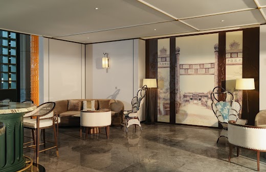 Grand Royal Riverside Hue – Fusion Collection – . THE AMBER LOUNGE