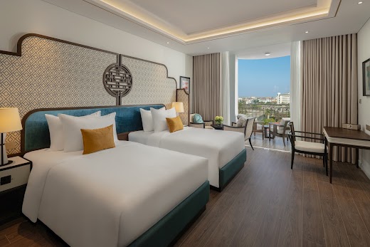 Grand Royal Riverside Hue – Fusion Collection – Phòng Deluxe