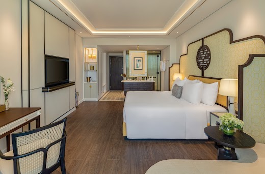 Grand Royal Riverside Hue – Fusion Collection – Phòng Deluxe