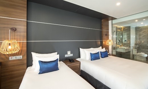 Hai An Beach Hotel & Spa – .1 PARTIAL SEA VIEW TRIPLE