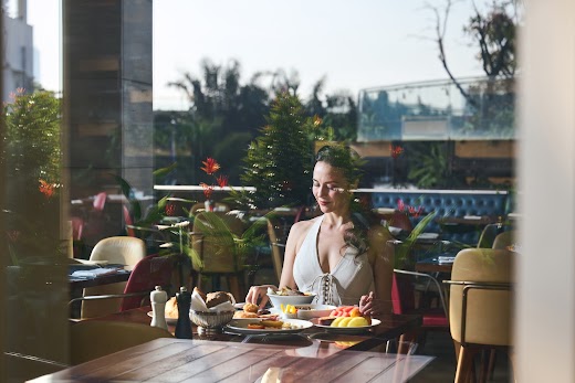 Hilton Hotel Đà Nẵng – Ăn sáng tại phòng
