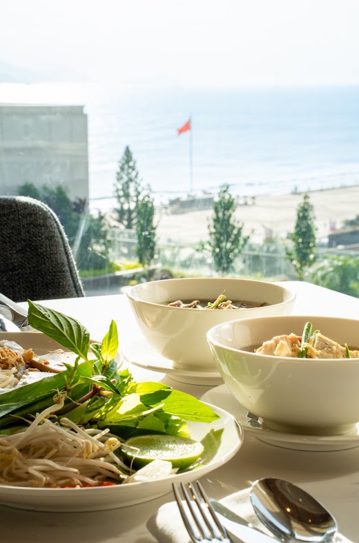 Hyatt Regency Nha Trang – Ăn sáng tại phòng