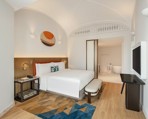 La Festa Phu Quoc, Curio Collection By Hilton – Phòng Suite