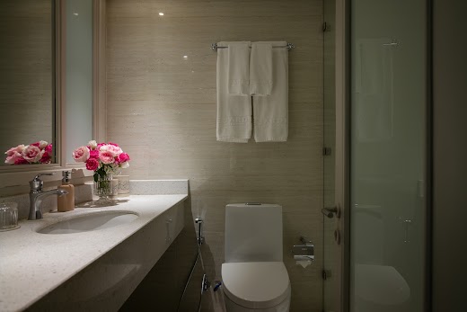 Le Jardin Hotel & Spa – . Chic Wing