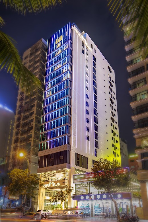 Maximilan Danang Beach – FACADE