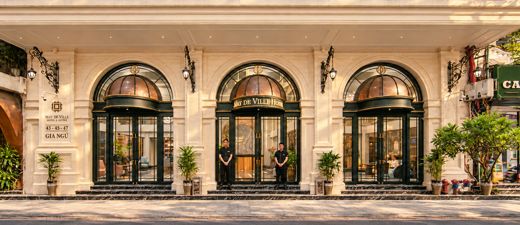 May De Ville Lakeside Hotel – Tổng quan