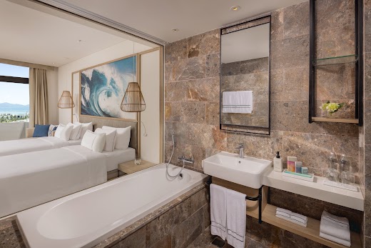Melia Danang Beach Resort – . Premium Partial Ocean View