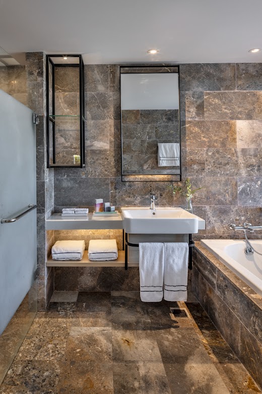Melia Danang Beach Resort – Phòng Deluxe