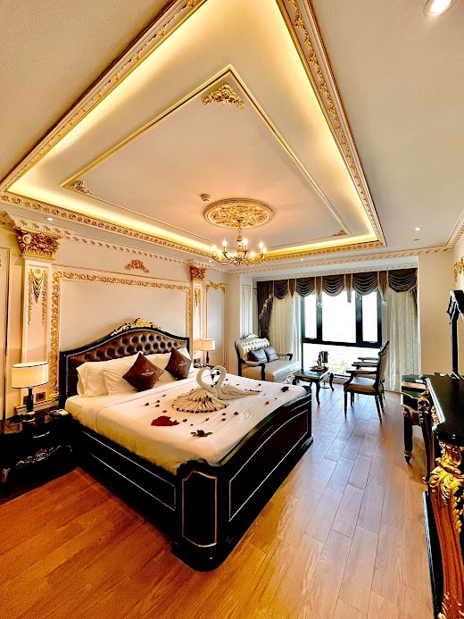 Monarque Hotel Danang – Tổng quan