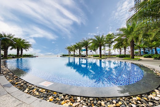 Mường Thanh Luxury Hạ Long Centre Hotel (Tòa Hotel) – Hồ bơi