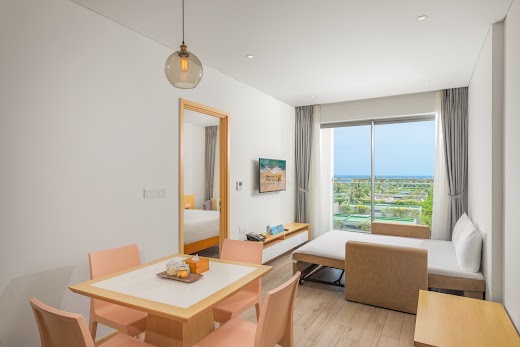 Naman Retreat Đà Nẵng – . Sofa bed