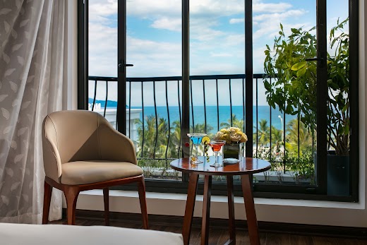 Nesta Hotel Đà Nẵng – Phòng Deluxe