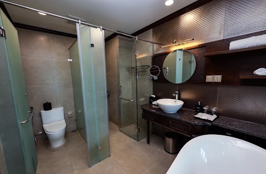 Ninh Binh Legend Hotel – Bathroom