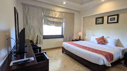 Olalani Resort & Condotel – Condo 2