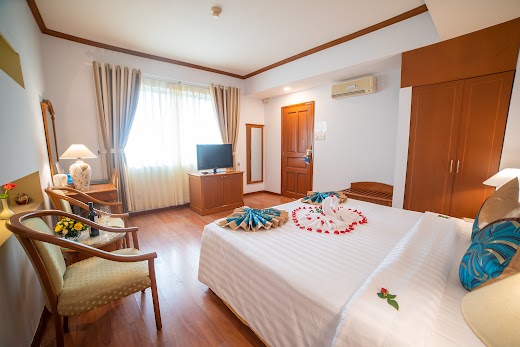 Oscar Saigon Hotel – Phòng Deluxe