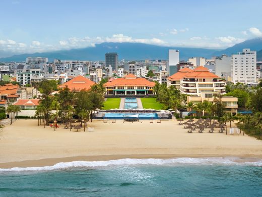 Pullman Đà Nẵng Beach Resort – Bãi biển