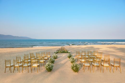 Pullman Đà Nẵng Beach Resort – Bãi biển
