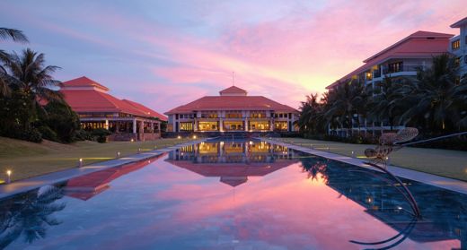 Pullman Đà Nẵng Beach Resort – Bãi biển