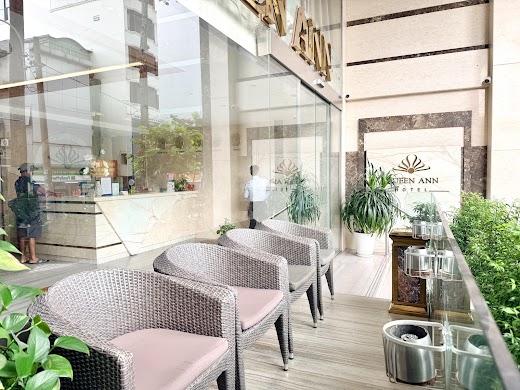 Queen Ann Hotel – . OUTSIDE BUILDING - MẶT TIỀN
