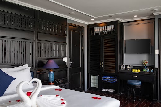 Rosy Cruise – Phòng Suite