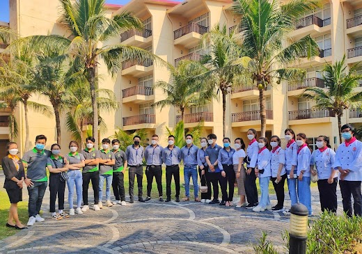 Sandy Beach Non Nước Resort – . KIẾN TẬP SINH
