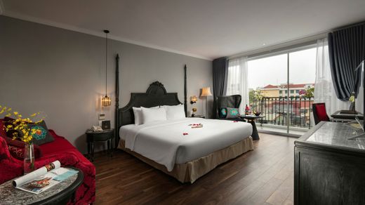 Shining Central Hotel (20 Lo Su) – Tổng quan