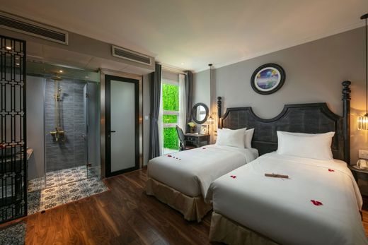 Shining Central Hotel (20 Lo Su) – Phòng nghỉ