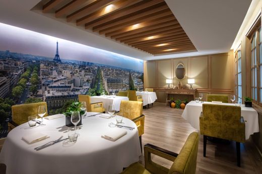 Sofitel Saigon Plaza – Tổng quan
