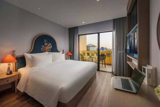 Solar Premium Hotel & Spa – Tổng quan