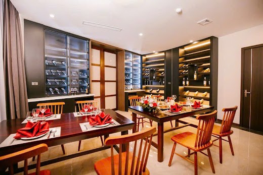 Song Lam Waterfront Hotel – Tổng quan